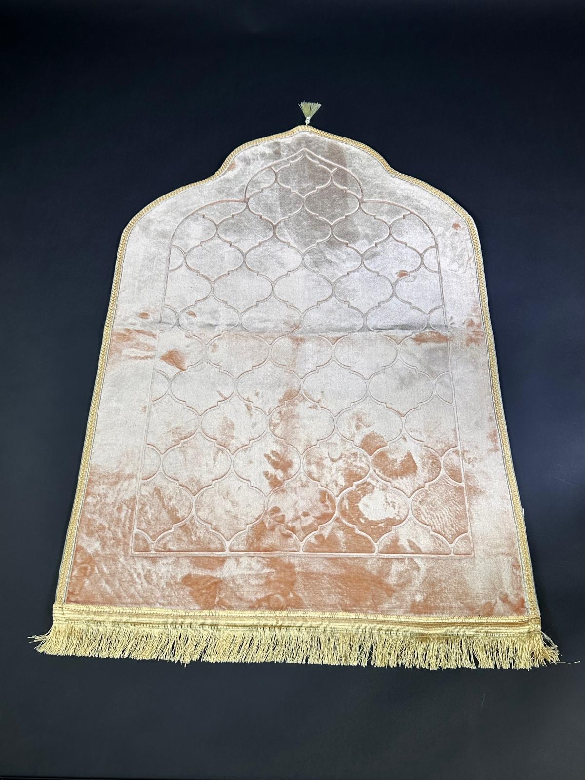 Elegant Velvet Prayer Mat - Timeless Design